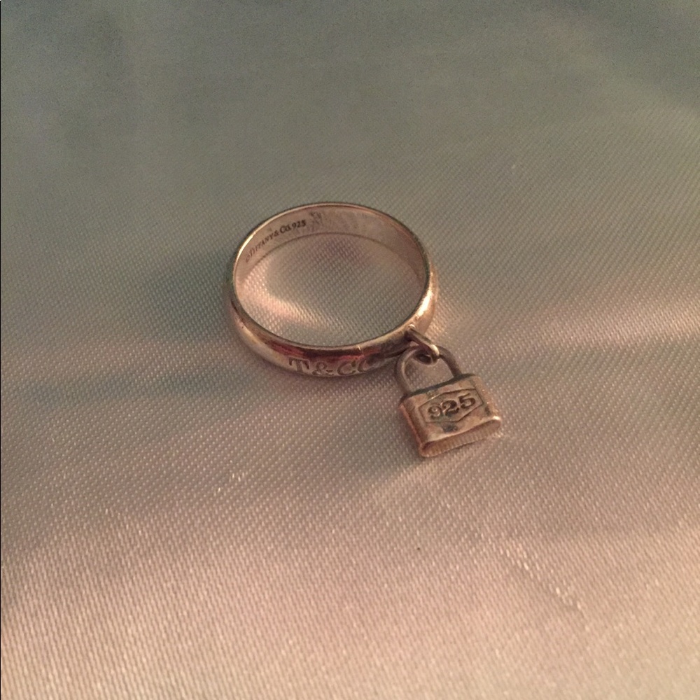 Authentic Tiffany & Co Padlock Tag Ring size 61/4